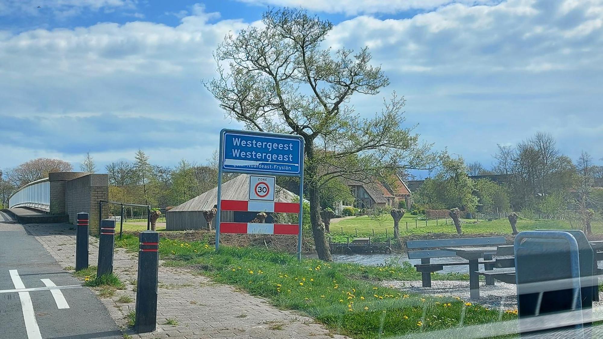 Camping Familychalet De Schaapskooi, 6-persons, Big Private Garden, Dogs Aloud Westergeest