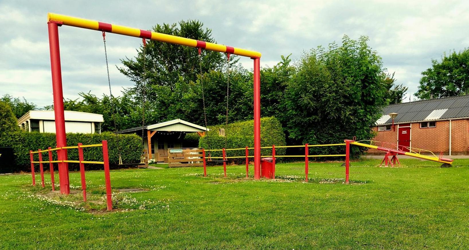 Camping Familychalet De Schaapskooi, 6-persons, Big Private Garden, Dogs Aloud *